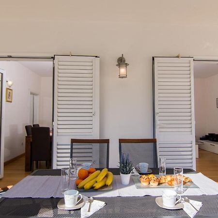 Villa Relax - Beautiful Apartment With Heated Saltwater Pool & Jacuzzi Kaštela Екстериор снимка